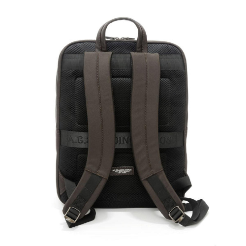 Spalding – Zaino Square Steel Rivet #3